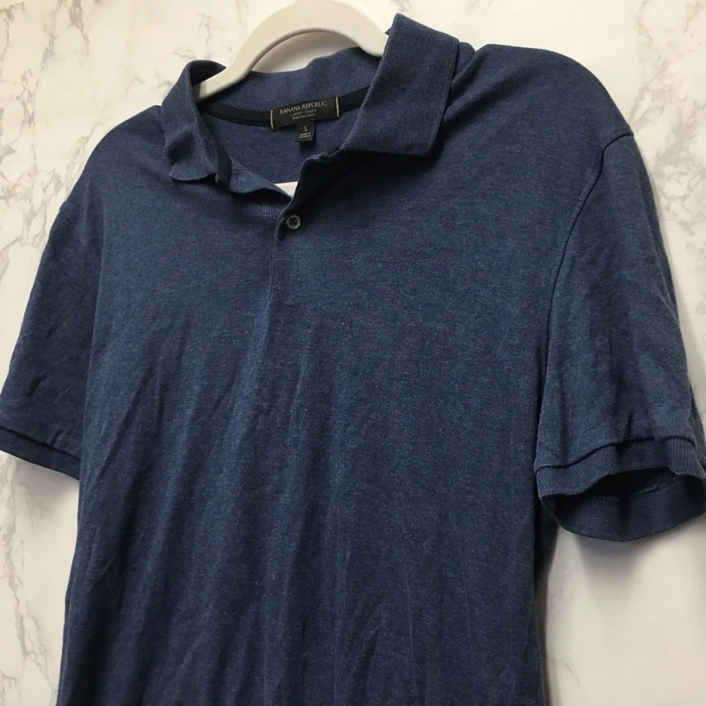 Banana Republic Luxury Touch Performance Small Blue 100% Cotton Preppy Classic